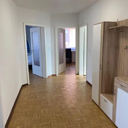 Apartment Othman Hannoversche Strasse 23 *